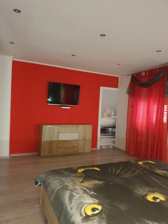 Room Petra In Centertown Senj  Bagian luar foto