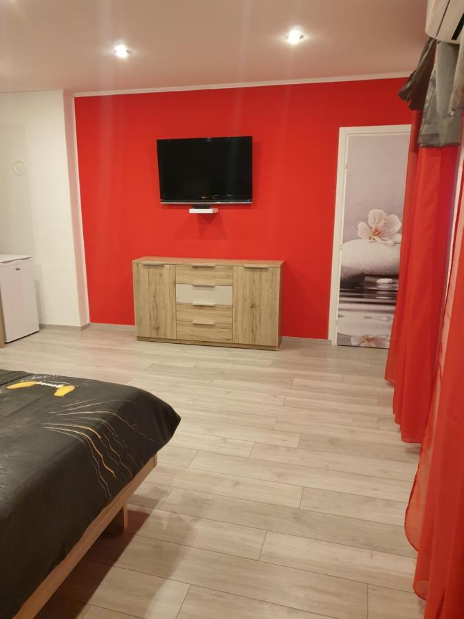 Room Petra In Centertown Senj  Bagian luar foto