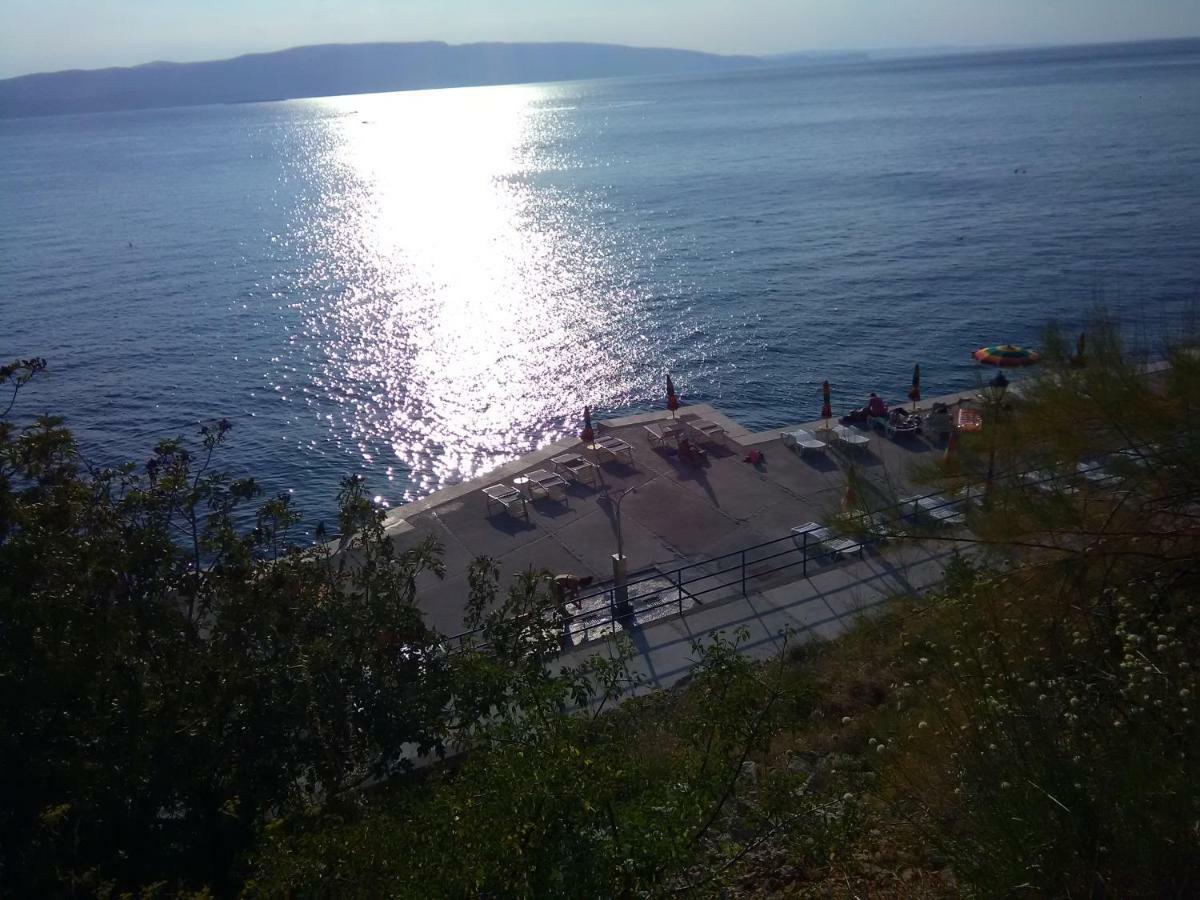 Room Petra In Centertown Senj  Bagian luar foto